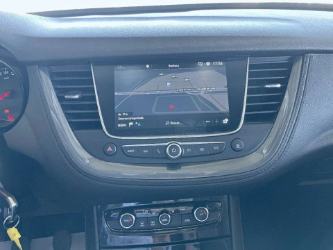Opel Grandland X 1.2 Turbo Design & Tech