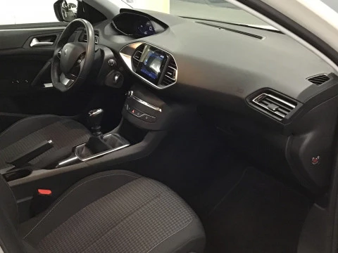 Peugeot 308 5P Active Pack Puretech 110 S&S MAN