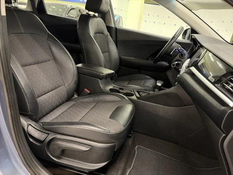 Kia Niro 1.6 GDi HEV Drive 104 kW (141 CV)