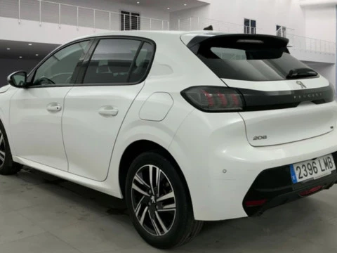 Peugeot 208 BlueHDi 73kW (100CV) Allure