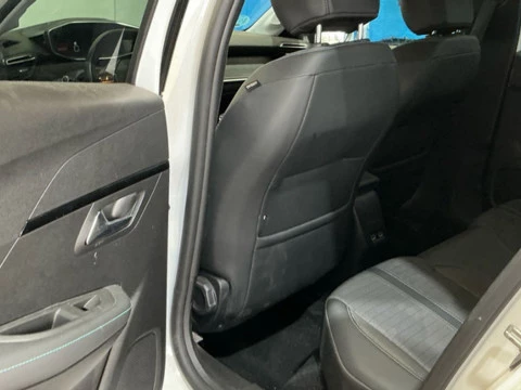 Peugeot 208 BlueHDi 73kW (100CV) Allure