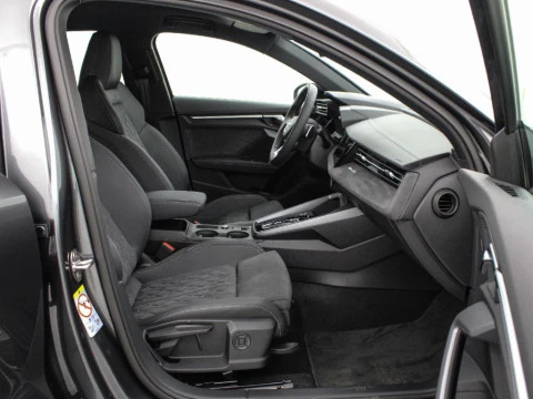 Audi A3 2.0 35 TDI S TRONIC BLACK LINE 150 4P