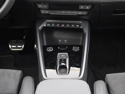 Audi A3 2.0 35 TDI S TRONIC BLACK LINE 150 4P