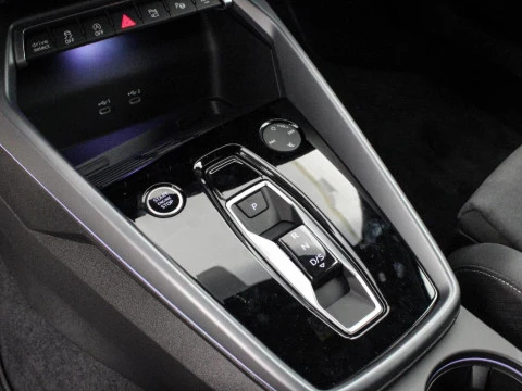 Audi A3 2.0 35 TDI S TRONIC BLACK LINE 150 4P