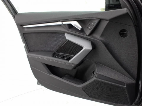 Audi A3 2.0 35 TDI S TRONIC BLACK LINE 150 4P