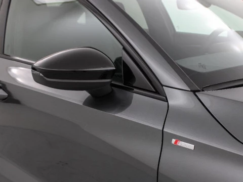 Audi A3 2.0 35 TDI S TRONIC BLACK LINE 150 4P