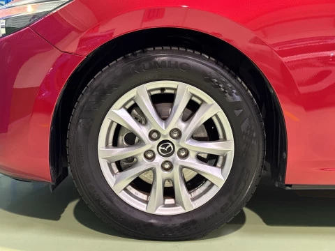 Mazda 3 2.0 Skyactiv-G Evolution 88 kW (120 CV)