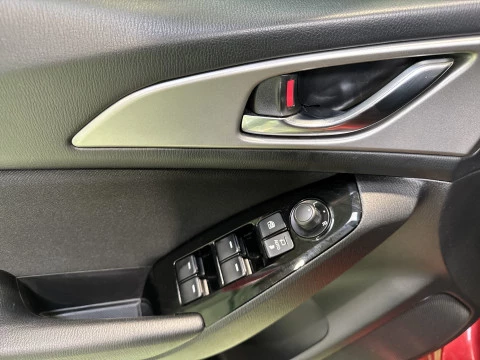 Mazda 3 2.0 Skyactiv-G Evolution 88 kW (120 CV)