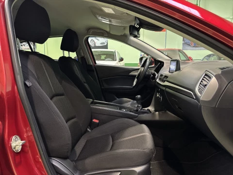 Mazda 3 2.0 Skyactiv-G Evolution 88 kW (120 CV)