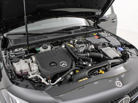 Mercedes-Benz Clase A A 250 e Sedan