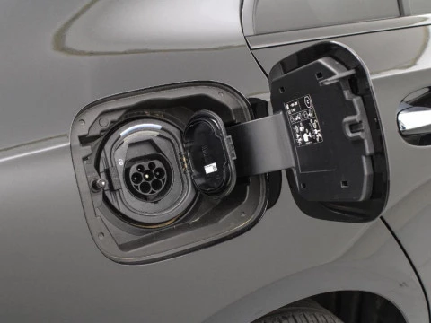 Mercedes-Benz Clase A A 250 e Sedan