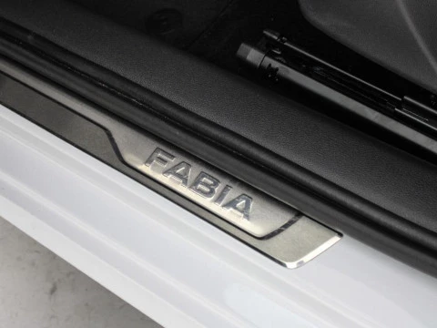 Skoda Octavia 1.0 TSI 85KW DSG PLUS 115 5P