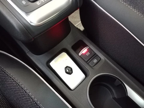 Renault Captur  Hibrido Enchufable  E-TECH Hibrido Enchufable Fast Track 117kW