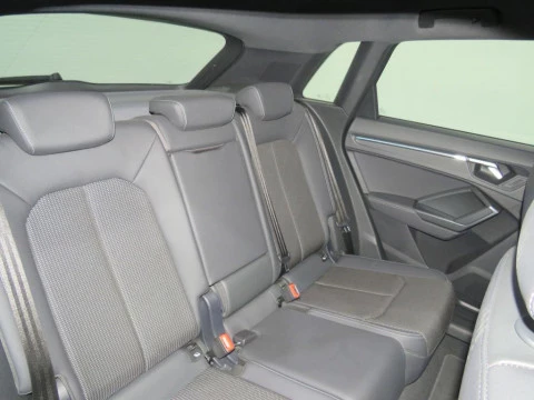 Audi Q3 Black line 35 TDI 110 kW (150 CV) S tronic