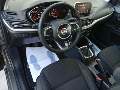 Fiat Tipo 5P 1.4 Fire 70kW (95CV) Lounge