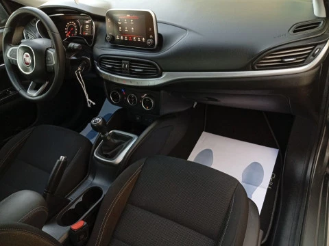 Fiat Tipo 5P 1.4 Fire 70kW (95CV) Lounge