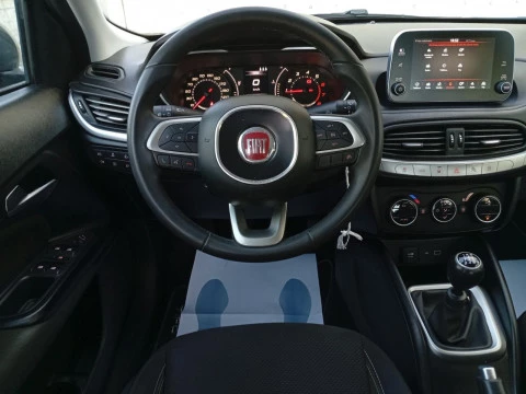 Fiat Tipo 5P 1.4 Fire 70kW (95CV) Lounge