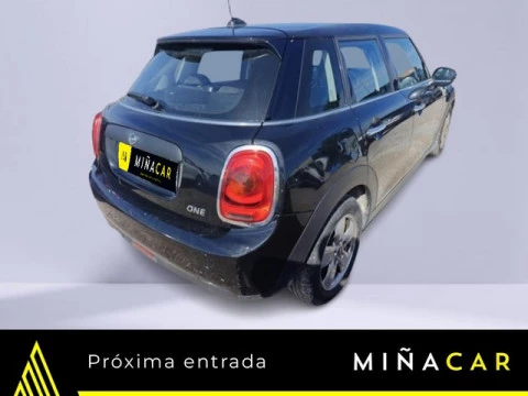 MINI Cooper One 75 kW (102 CV)