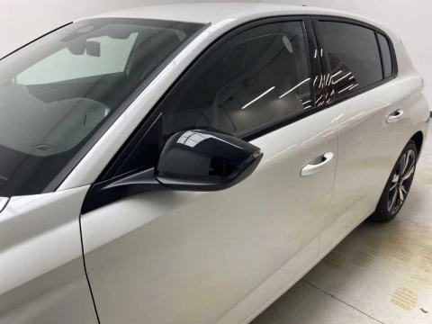 Peugeot 308 5p Allure Gasolina 130 S&S 6 Vel. MAN