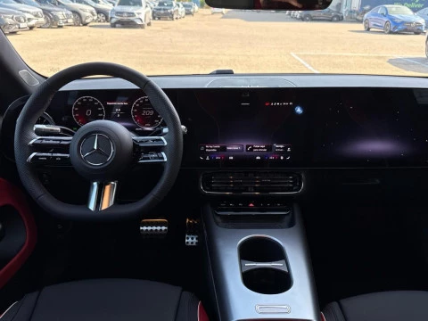 Mercedes-Benz CLA  250+ con tecnologia EQ