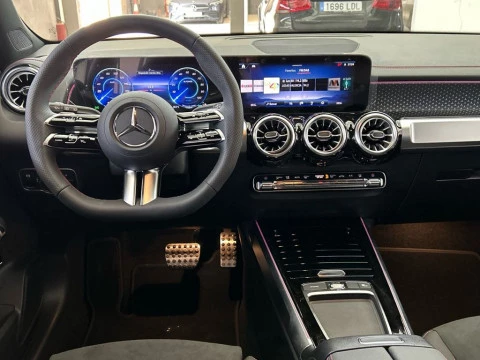 Mercedes-Benz EQB 250+ AMG Night EDITION