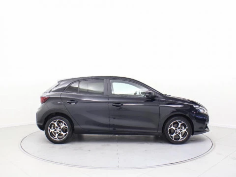 MG3 1.5 HEV LUXURY MY25.5 195 5P
