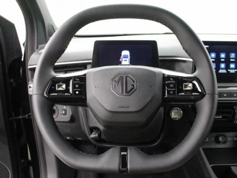 MG3 1.5 HEV LUXURY MY25.5 195 5P