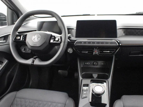 MG3 1.5 HEV LUXURY MY25.5 195 5P
