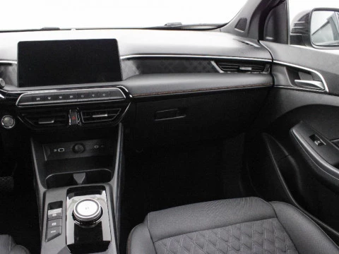 MG3 1.5 HEV LUXURY MY25.5 195 5P