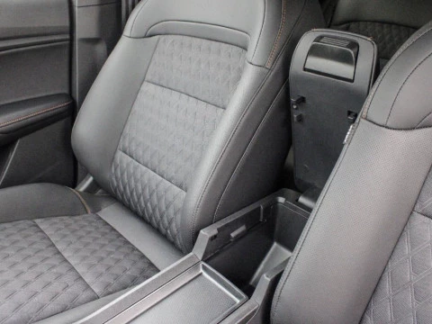 MG3 1.5 HEV LUXURY MY25.5 195 5P