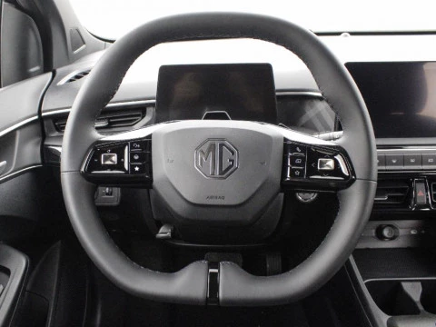 MG3 1.5 HEV LUXURY MY25.5 195 5P