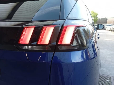 Peugeot 3008 1.5 BlueHDi 96kW (130CV) S&S Allure EAT8