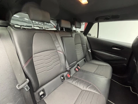 Toyota Corolla 2.0 180H ADVANCE 17