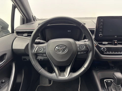 Toyota Corolla 2.0 180H ADVANCE 17