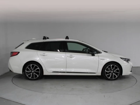 Toyota Corolla 2.0 180H ADVANCE 17