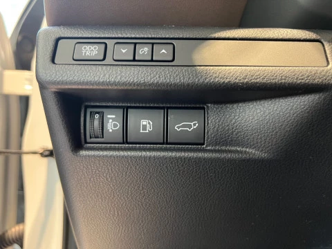 Lexus LBX 1.5 136cv HEV Elegant+ Black