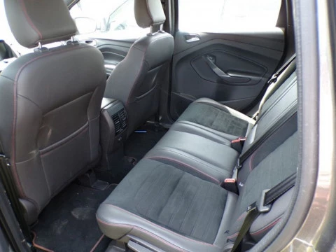 Ford Kuga 2.0 TDCi 110kW 4x4 ST-Line Powers.