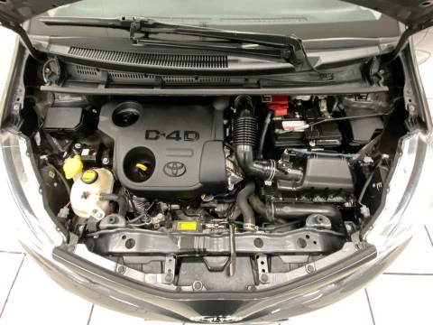Toyota Yaris 90D Active 66 kW (90 CV)
