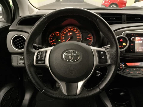 Toyota Yaris 90D Active 66 kW (90 CV)