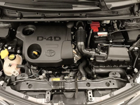 Toyota Yaris 90D Active 66 kW (90 CV)