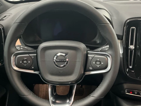 Volvo XC40 XC40 B3 PLUS BLACK EDITION