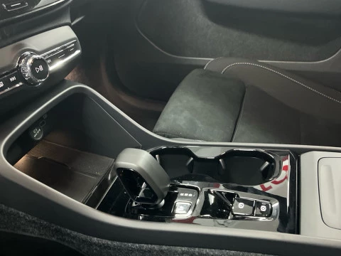 Volvo XC40 XC40 B3 PLUS BLACK EDITION