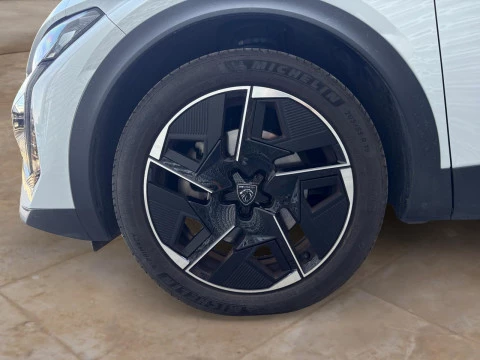 Peugeot 408 408 Allure PLUG-IN HYBRID 225 e-EAT8