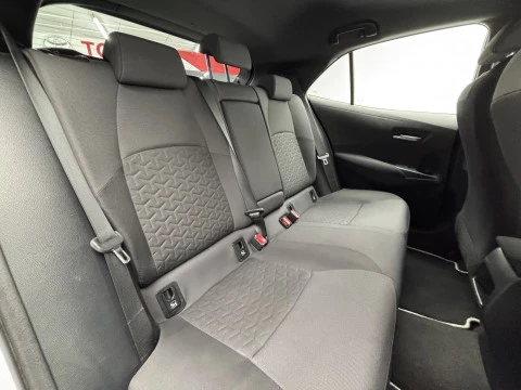 Toyota Corolla 1.8 125H BUSINESS PLUS E-CVT