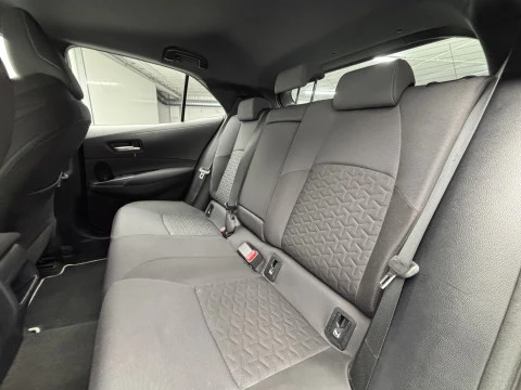 Toyota Corolla 1.8 125H BUSINESS PLUS E-CVT