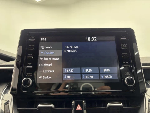 Toyota Corolla 1.8 125H BUSINESS PLUS E-CVT