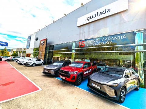 Toyota Corolla 1.8 125H BUSINESS PLUS E-CVT