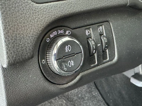 Opel Insignia Grand Sport Selective 1.6 CDTi Start & Stop Turbo D 100 kW (136 CV)