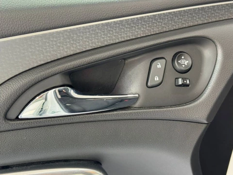 Opel Insignia Grand Sport Selective 1.6 CDTi Start & Stop Turbo D 100 kW (136 CV)