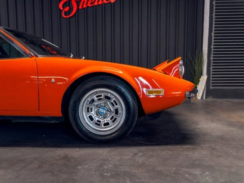 De Tomaso Pantera 1975